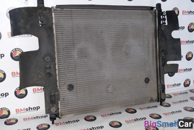 Радиатор охлаждения Mercedes ML w163