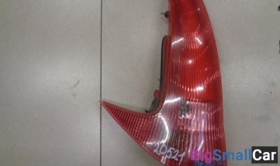 Фонарь задний наружный левый от Peugeot 206  1998-2012