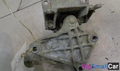 Опора АКПП от Renault Scenic 1 1996-2003 - купить Краснодаре