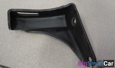 Кронштейн кондиционера от Chrysler PT Cruiser 2000-2010