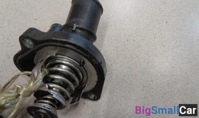 Термостат от Mazda CX-7 2006-2012