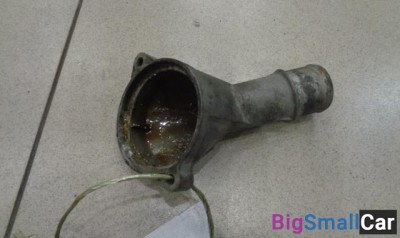 Крышка термостата от Ssang Yong Actyon 2005-2010