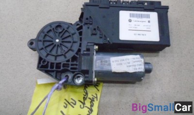 Моторчик стеклоподъемника передний правый от Volkswagen Touareg 2002-2010