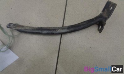Кронштейн передней балки правый от Renault Megane 1 1996-2002 - купить Краснодаре