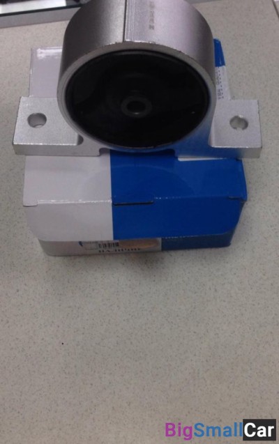 Опора двигателя передняя Nissan Almera n16