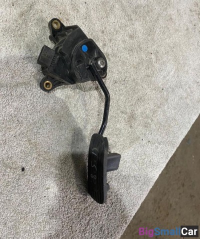 Педаль газа Toyota Camry 40 - купить Краснодаре