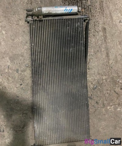 Радиатор кондиционера Nissan Bluebird