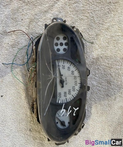 Панель приборов Toyota Platz - купить Краснодаре