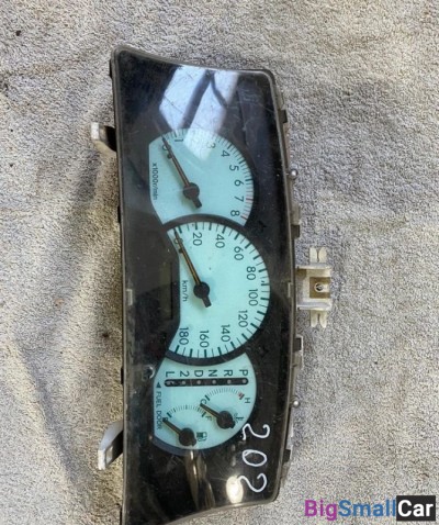 Панель приборов Toyota Corolla Spacio