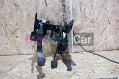 Педальный узел Opel Astra J 2009-2014 Педальный узел Opel Astra J 2009-2014
