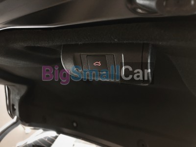 Автоматический доводчик багажника на Volkswagen Iltis - купить Краснодаре